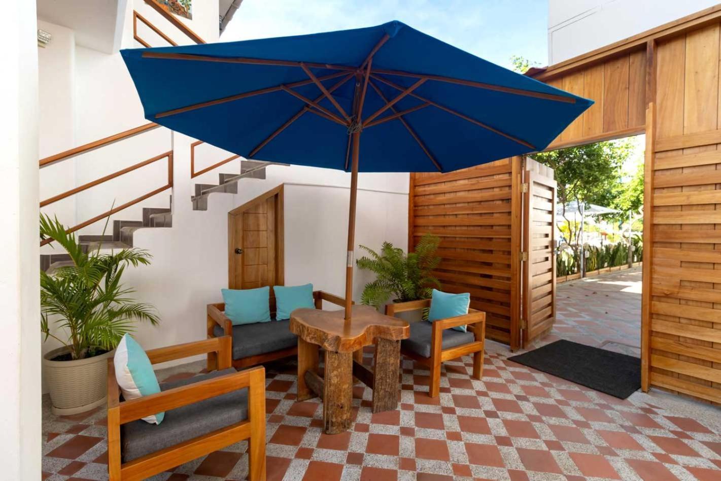 Plaza Luna Suites Пуерто-Айора Екстер'єр фото